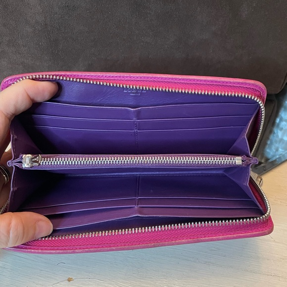 Loewe pink leather zip around wallet - Picture 7 of 15